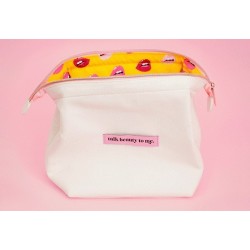 BENEFIT Talk Beauty To Me Pouch